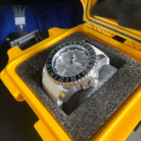 Invicta Mens Watch - Picture 4 of 7